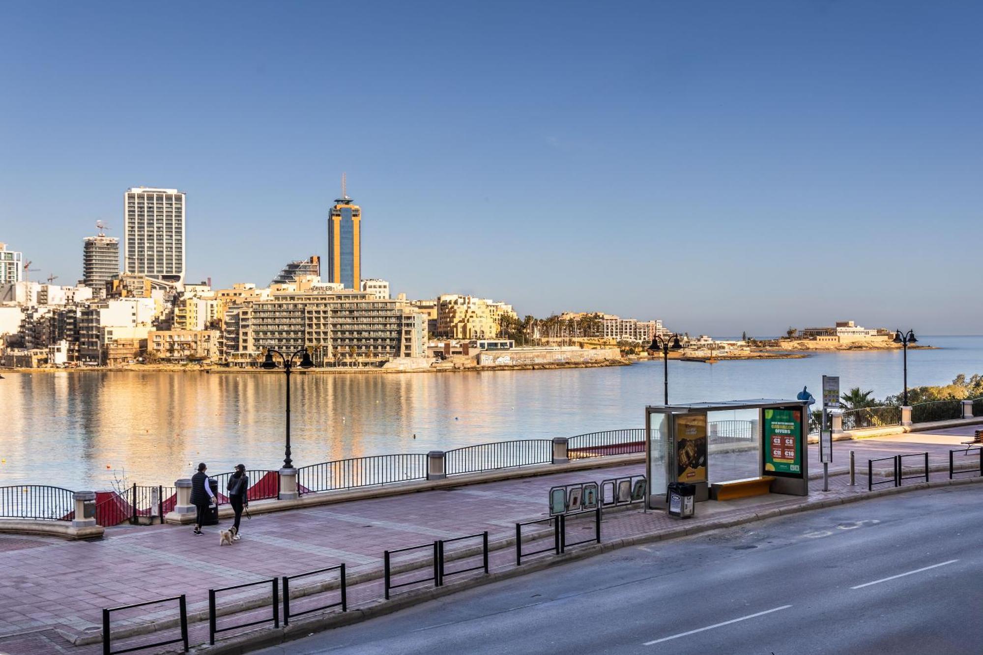 Stunning - Sunnyside 3-Bedroom Sliema Exterior foto